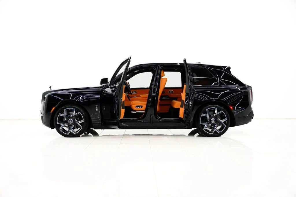 2025 Rolls-Royce Cullinan Black Badge - Image 9 of 21