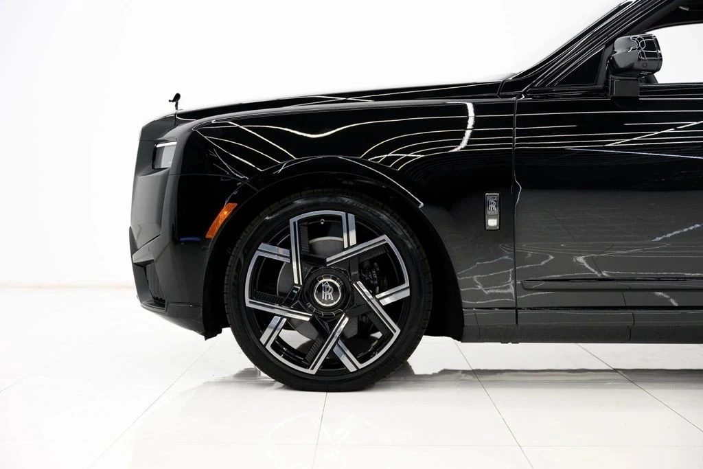 2025 Rolls-Royce Cullinan Black Badge - Image 7 of 21