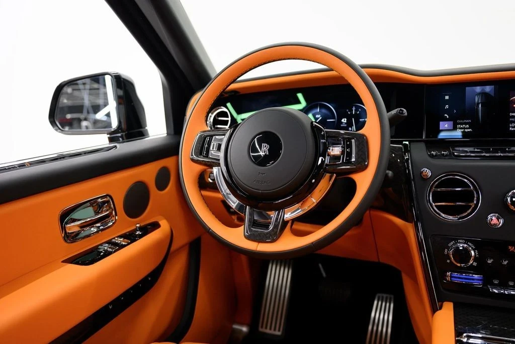 2025 Rolls-Royce Cullinan Black Badge - Image 17 of 21