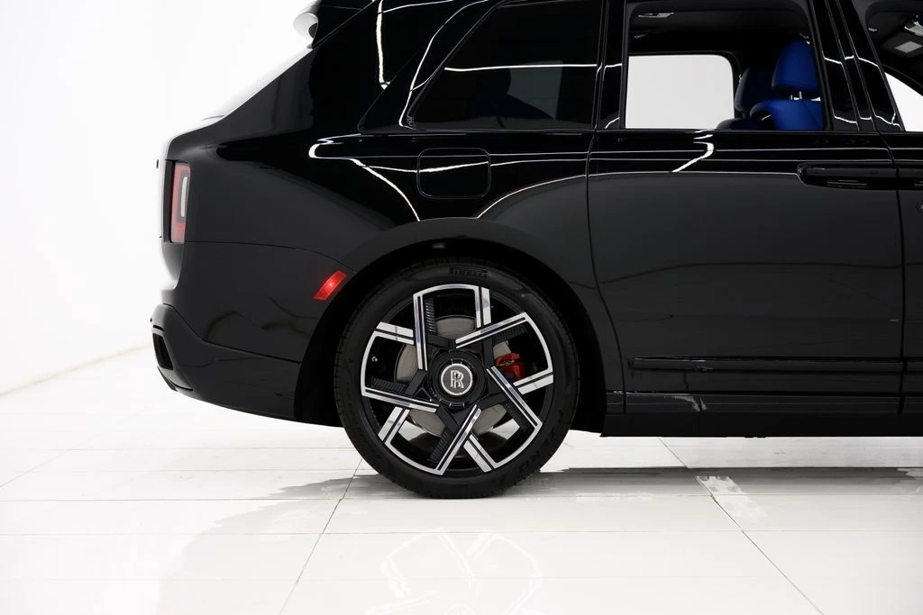 2025 Rolls-Royce Cullinan Black Badge - Image 8 of 21