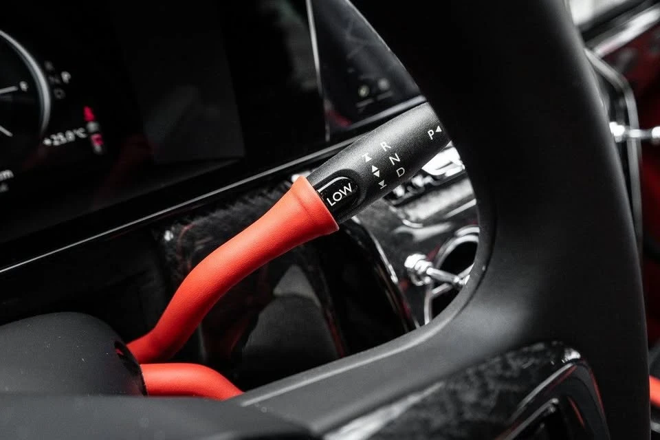 2025 Rolls-Royce Cullinan Black Badge - Image 15 of 19