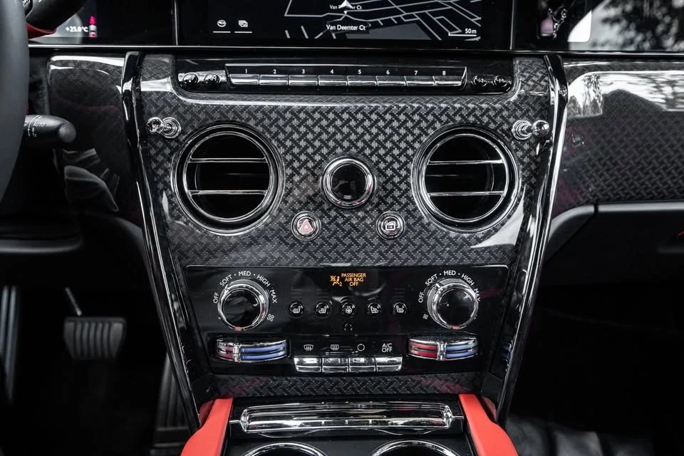 2025 Rolls-Royce Cullinan Black Badge - Image 11 of 17