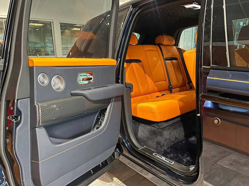 2025 Rolls-Royce Cullinan - Image 16 of 20