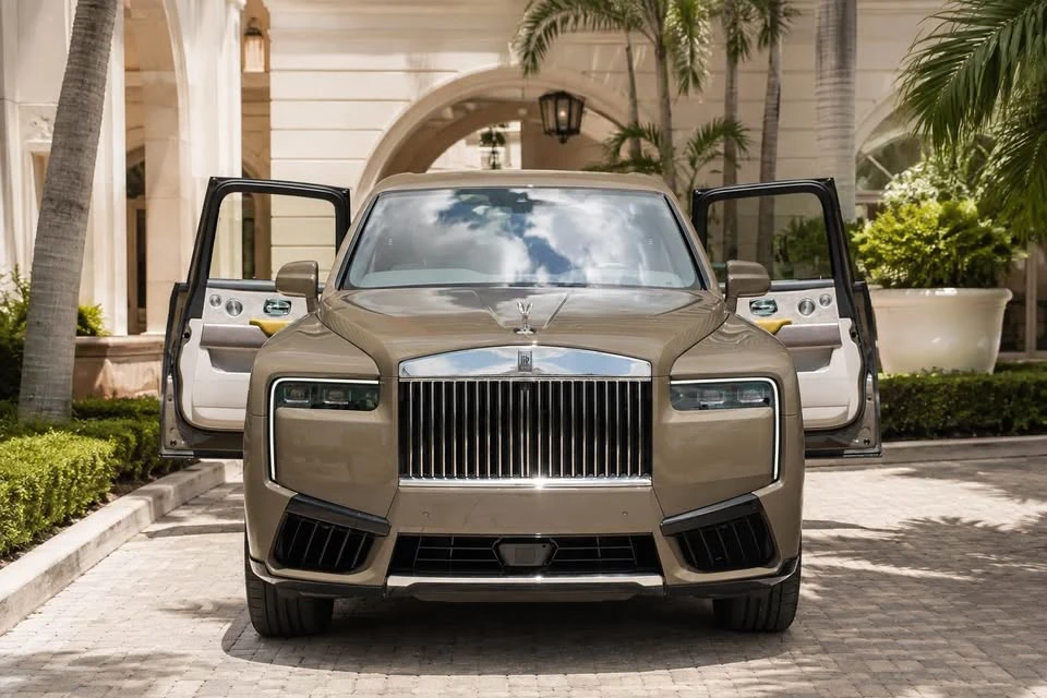 2025 Rolls-Royce Cullinan Black Badge - Image 2 of 3