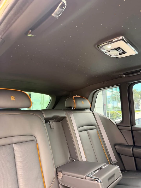 2025 Rolls-Royce Cullinan Black Badge - Image 11 of 19