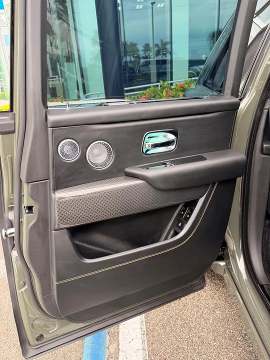 2025 Rolls-Royce Cullinan Black Badge - Image 10 of 19
