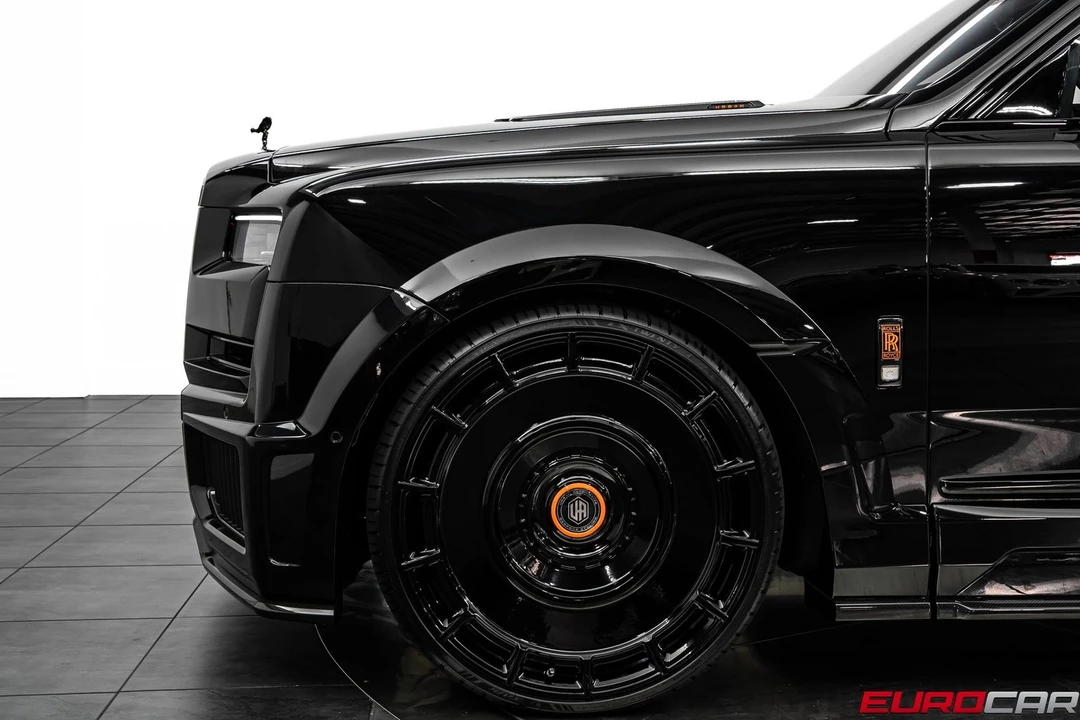 2025 Rolls-Royce Cullinan Black Badge - Image 22 of 31