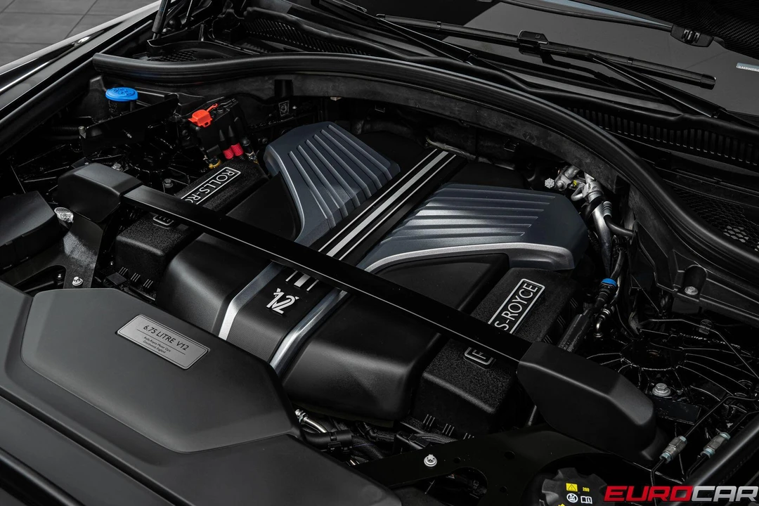 2025 Rolls-Royce Cullinan Black Badge - Image 14 of 31