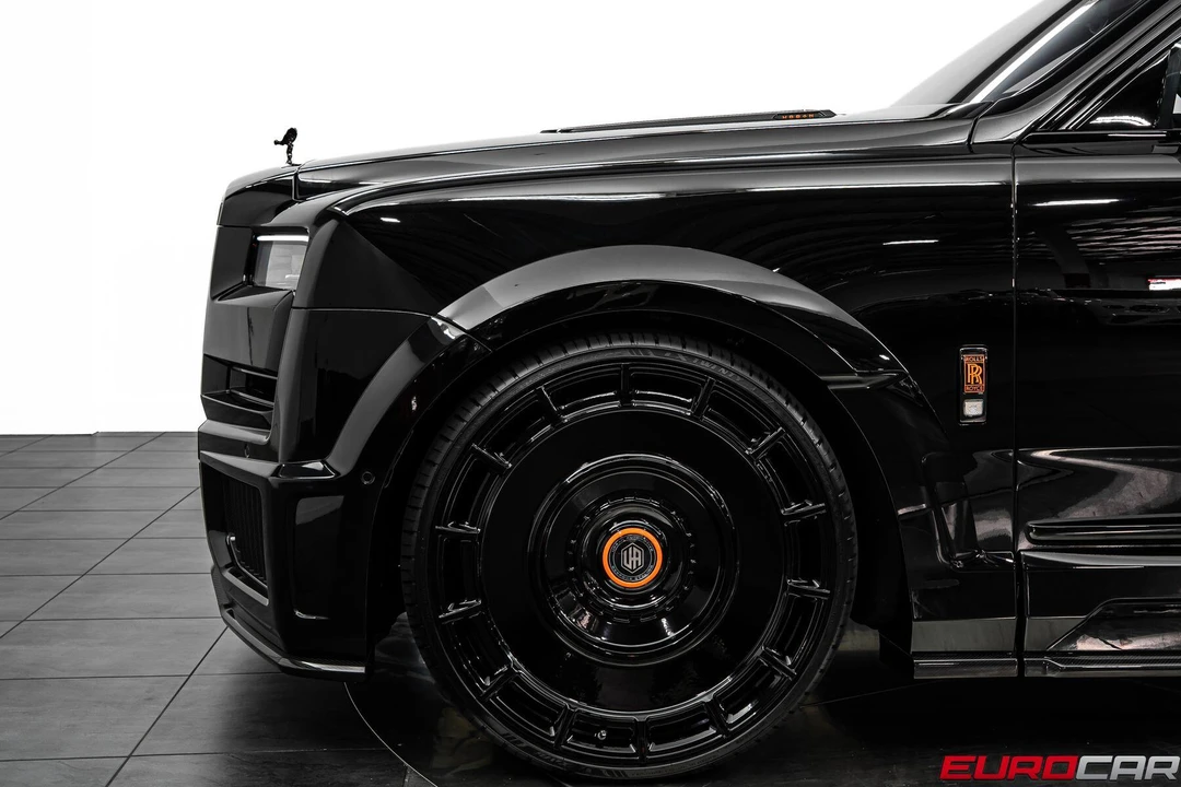2025 Rolls-Royce Cullinan Black Badge - Image 22 of 31