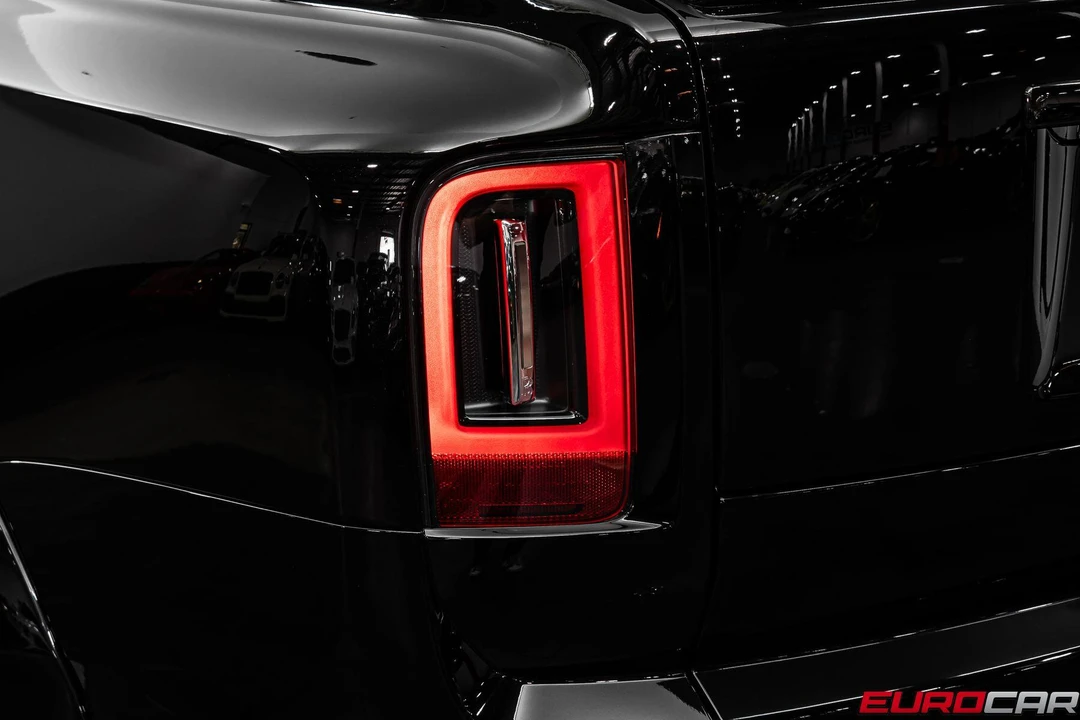 2025 Rolls-Royce Cullinan Black Badge - Image 30 of 31