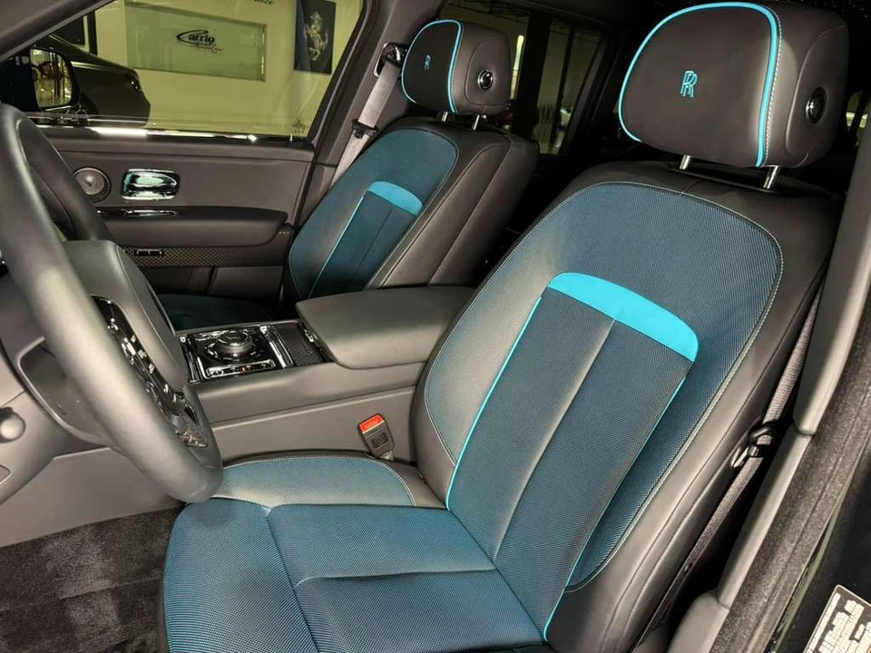 2025 Rolls-Royce Cullinan Black Badge - Image 10 of 21