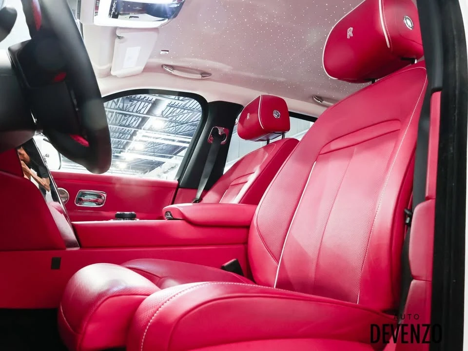 2025 Rolls-Royce Cullinan - Image 13 of 20