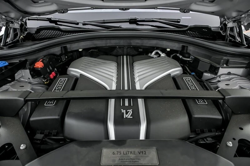 2025 Rolls-Royce Cullinan - Image 17 of 21