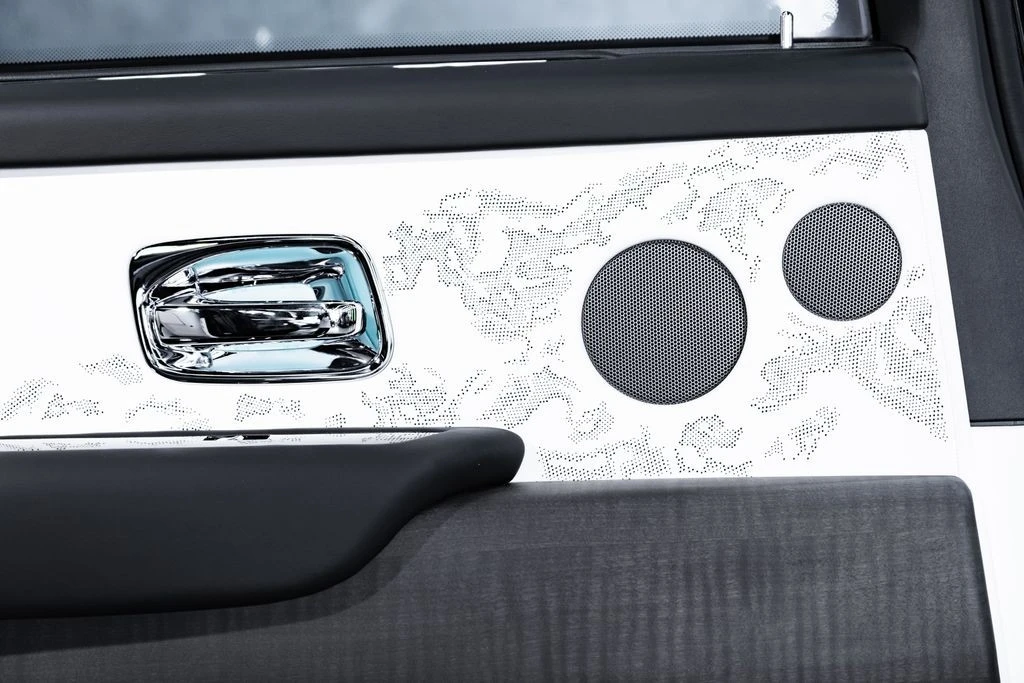 2025 Rolls-Royce Cullinan - Image 22 of 31
