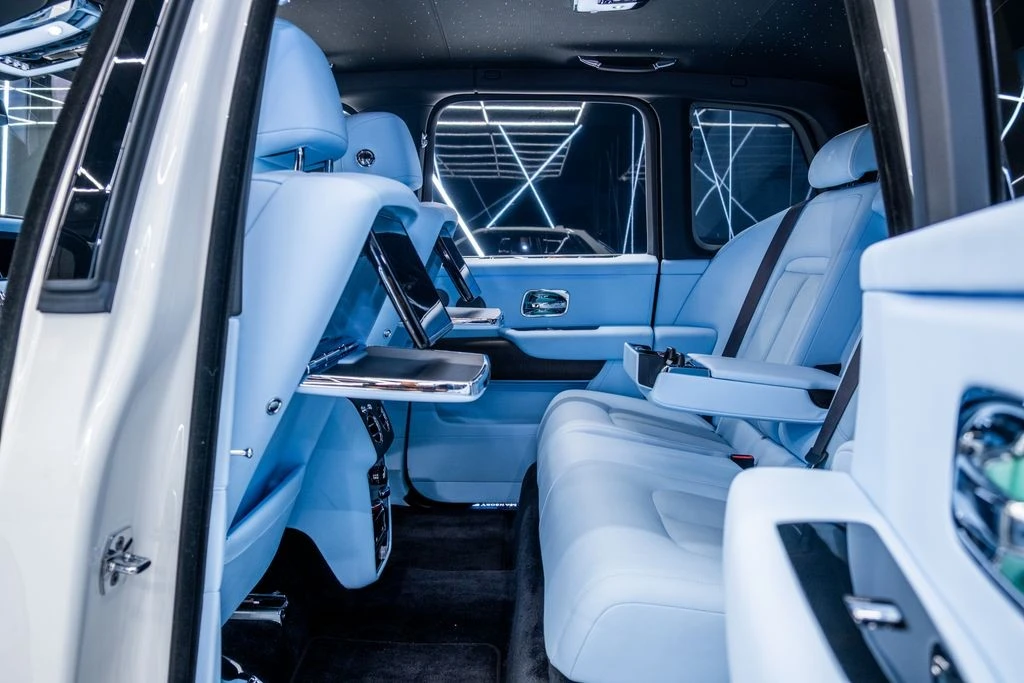 2025 Rolls-Royce Cullinan - Image 23 of 31