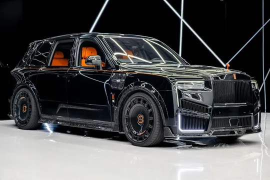 2025 Rolls-Royce Cullinan Mansory