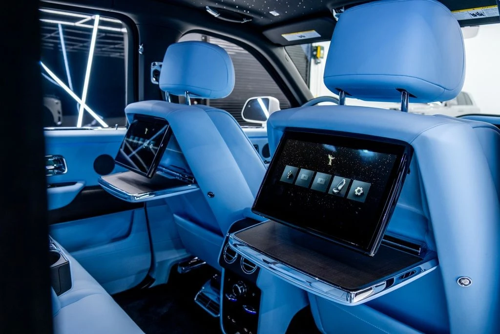 2025 Rolls-Royce Cullinan - Image 27 of 31