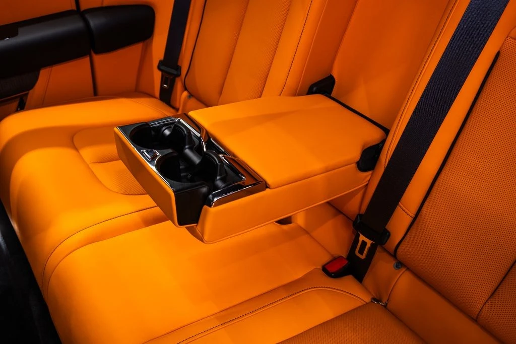 2025 Rolls-Royce Cullinan - Image 28 of 31