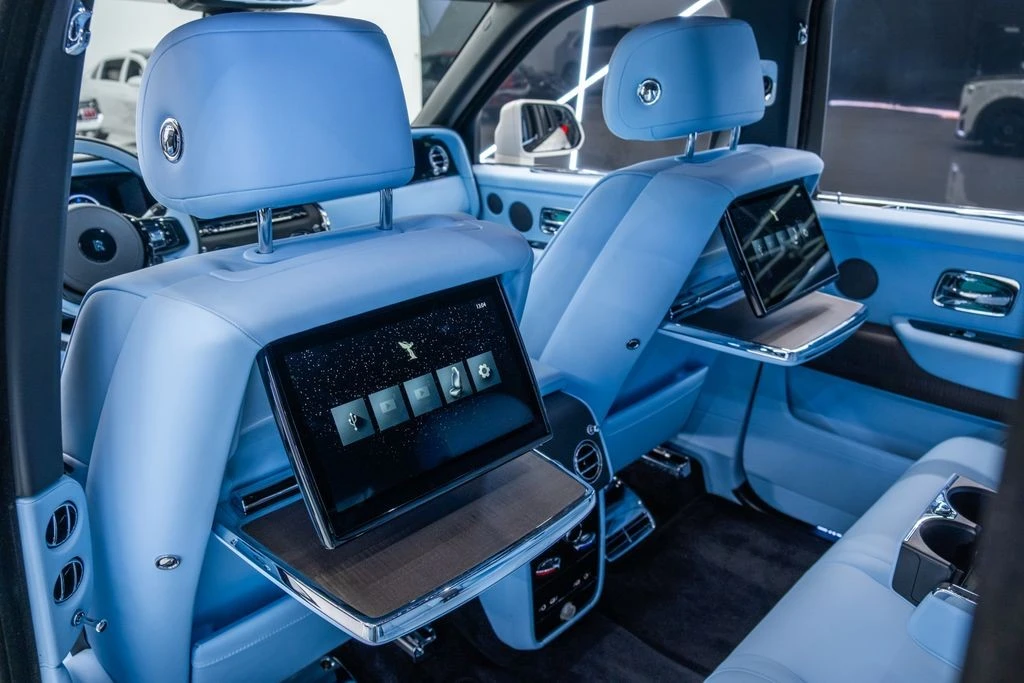 2025 Rolls-Royce Cullinan - Image 24 of 31