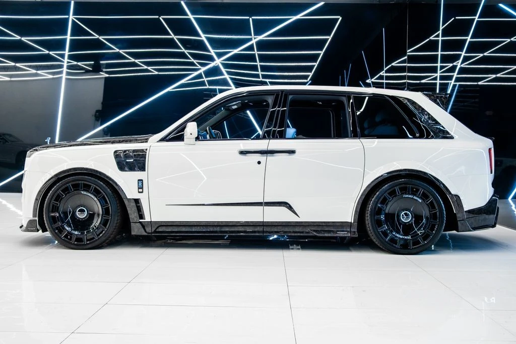 2025 Rolls-Royce Cullinan - Image 4 of 21