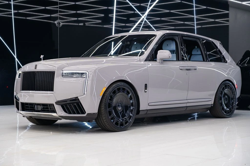 2025 Rolls-Royce Cullinan - Image 3 of 31