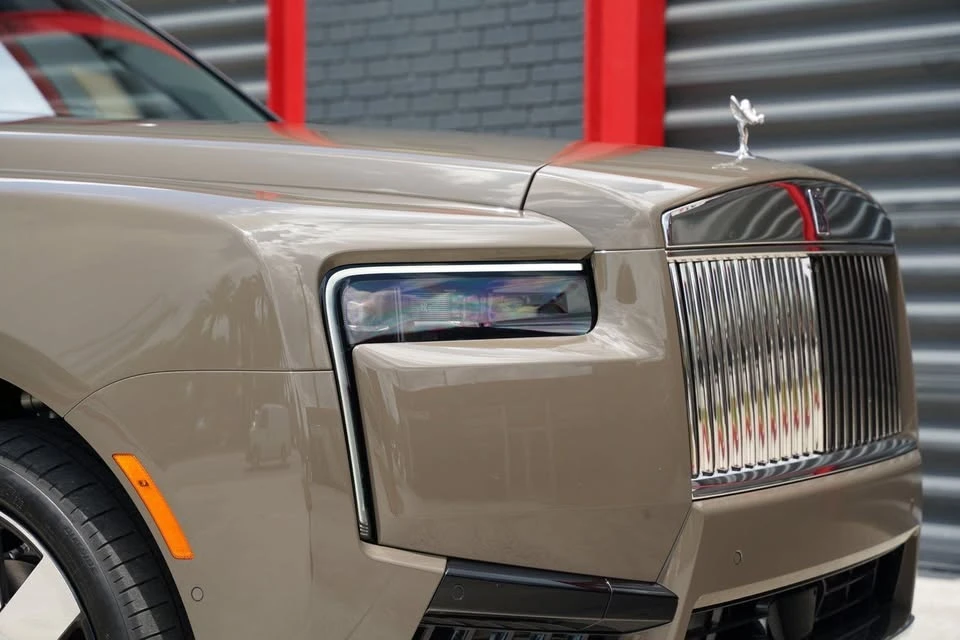 2025 Rolls-Royce Cullinan - Image 6 of 20