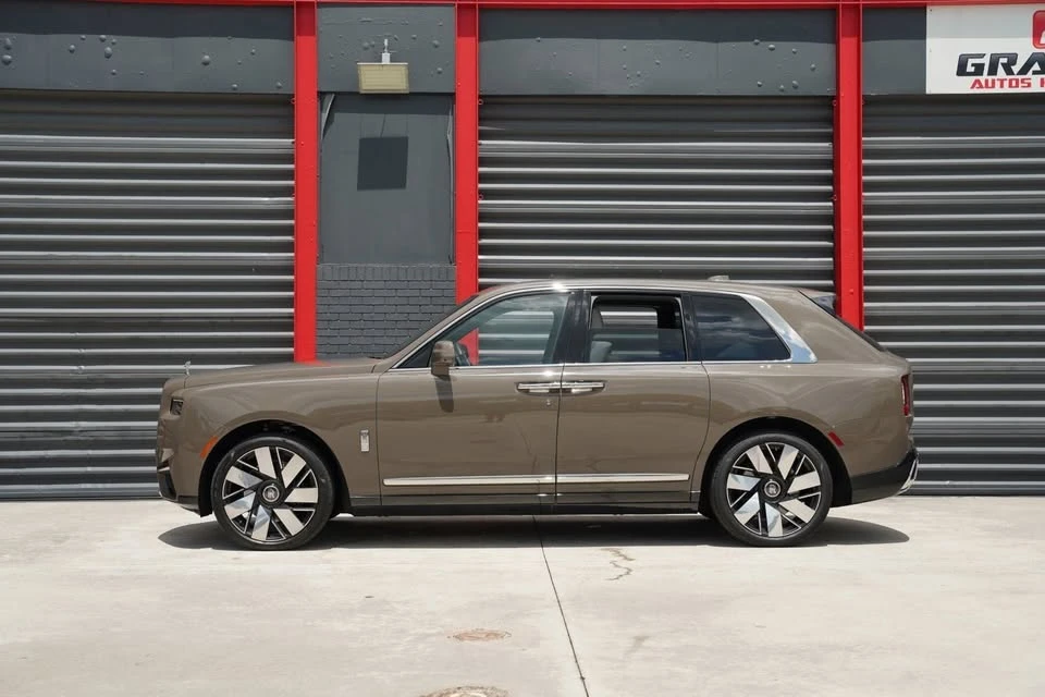 2025 Rolls-Royce Cullinan - Image 18 of 20