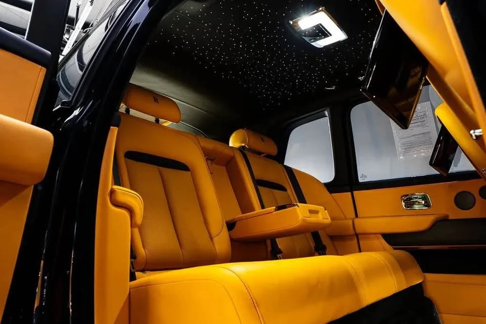 2025 Rolls-Royce Cullinan - Image 9 of 10