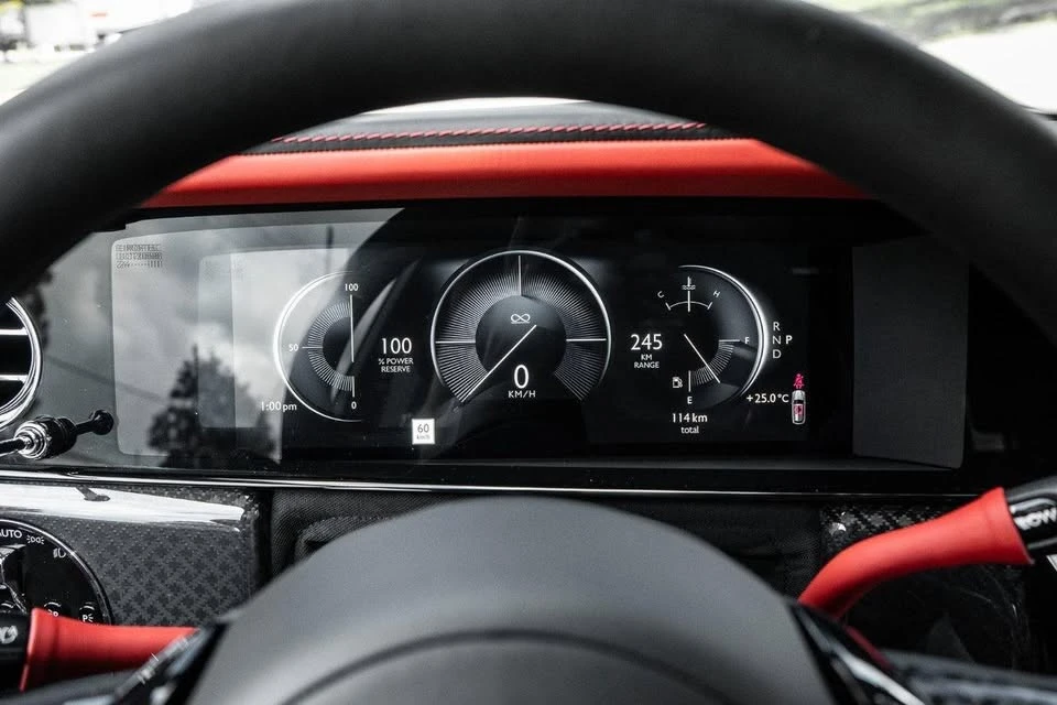 2025 Rolls-Royce Cullinan - Image 16 of 19