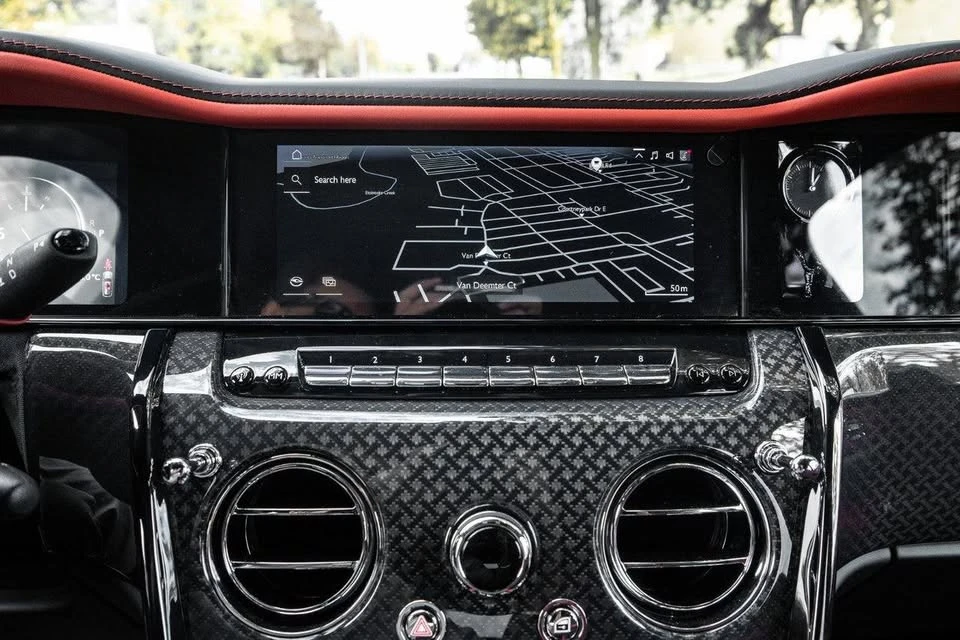 2025 Rolls-Royce Cullinan - Image 17 of 19