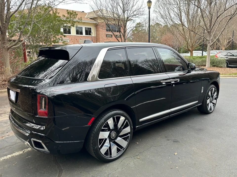 2025 Rolls-Royce Cullinan - Image 6 of 12
