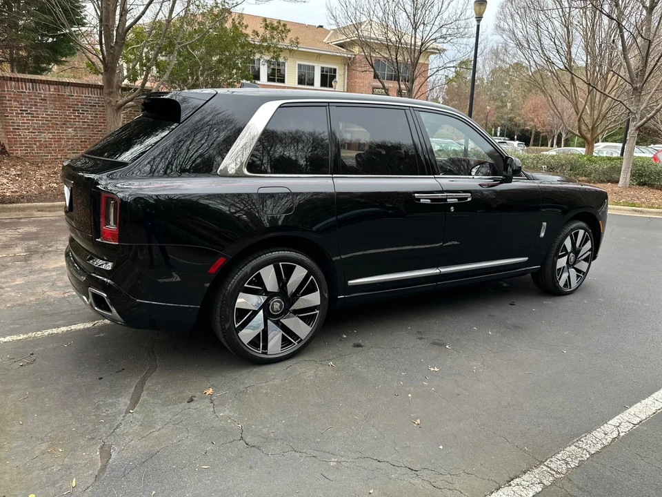 2025 Rolls-Royce Cullinan - Image 11 of 12