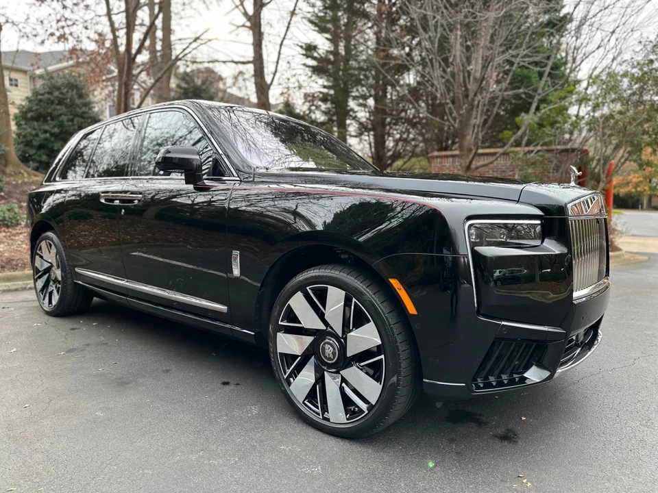 2025 Rolls-Royce Cullinan - Image 12 of 12