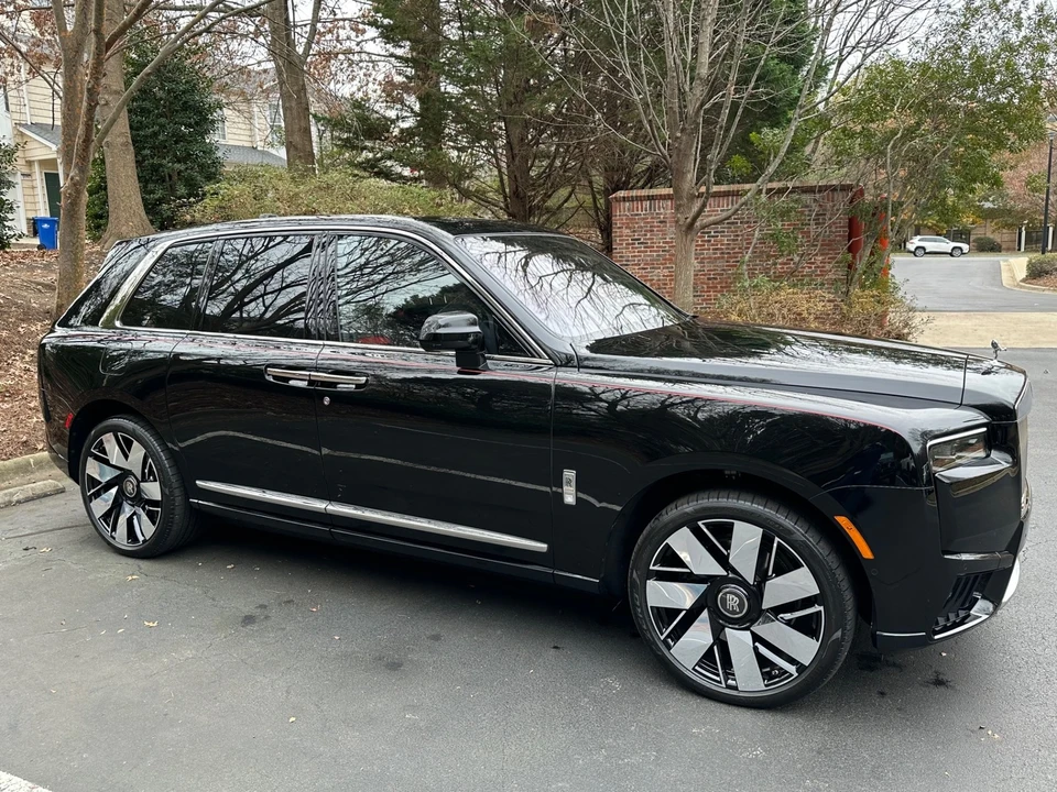 2025 Rolls-Royce Cullinan - Image 7 of 12
