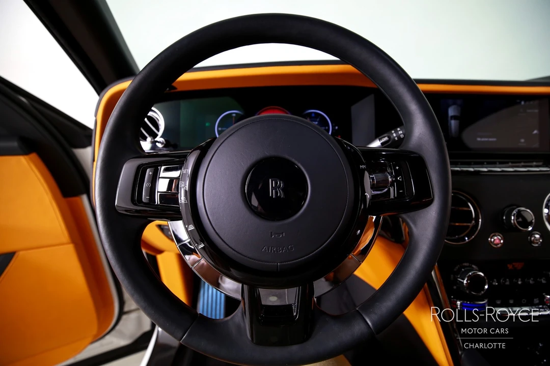 2025 Rolls-Royce Cullinan - Image 15 of 31
