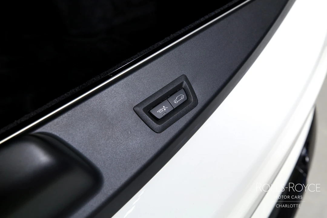 2025 Rolls-Royce Cullinan - Image 25 of 31