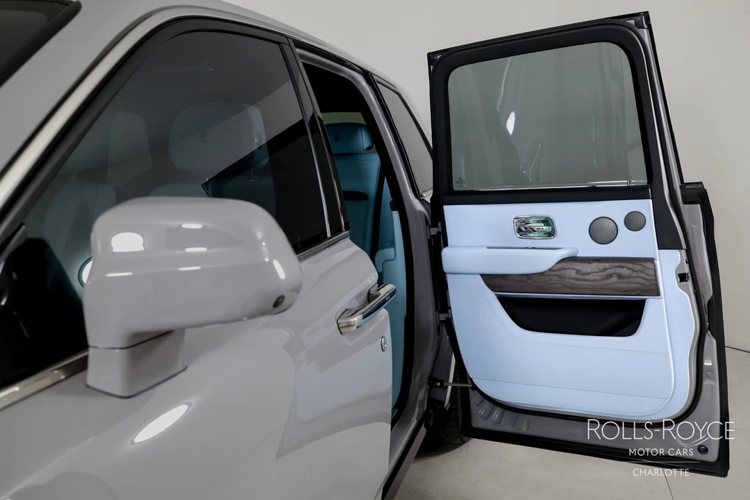 2025 Rolls-Royce Cullinan - Image 18 of 21