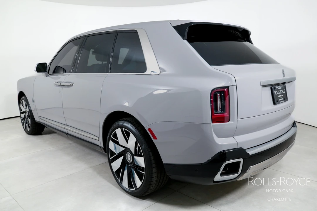 2025 Rolls-Royce Cullinan - Image 8 of 21