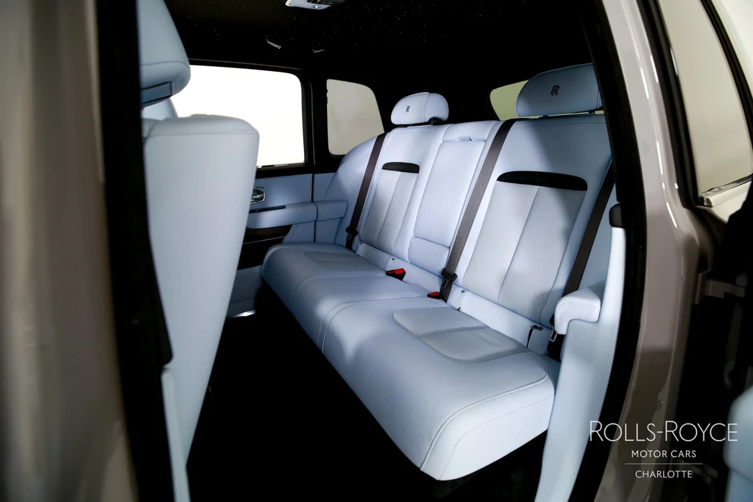 2025 Rolls-Royce Cullinan - Image 19 of 21