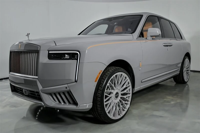 2025 Rolls-Royce Cullinan - Image 6 of 12