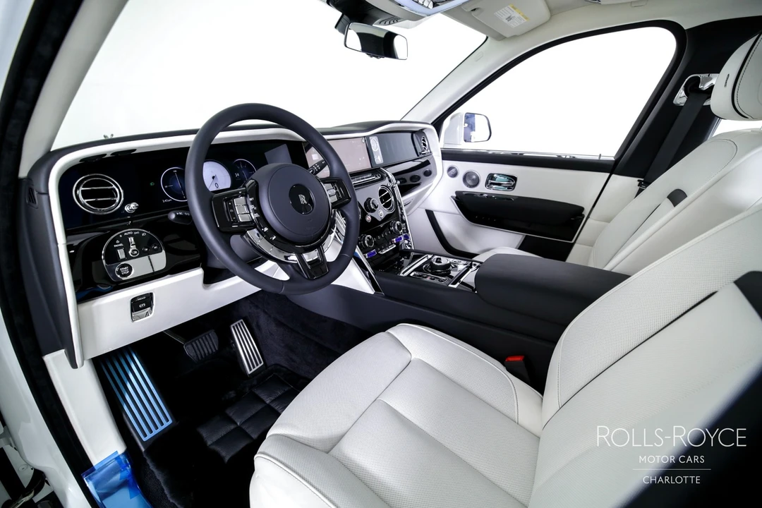 2025 Rolls-Royce Cullinan - Image 4 of 21
