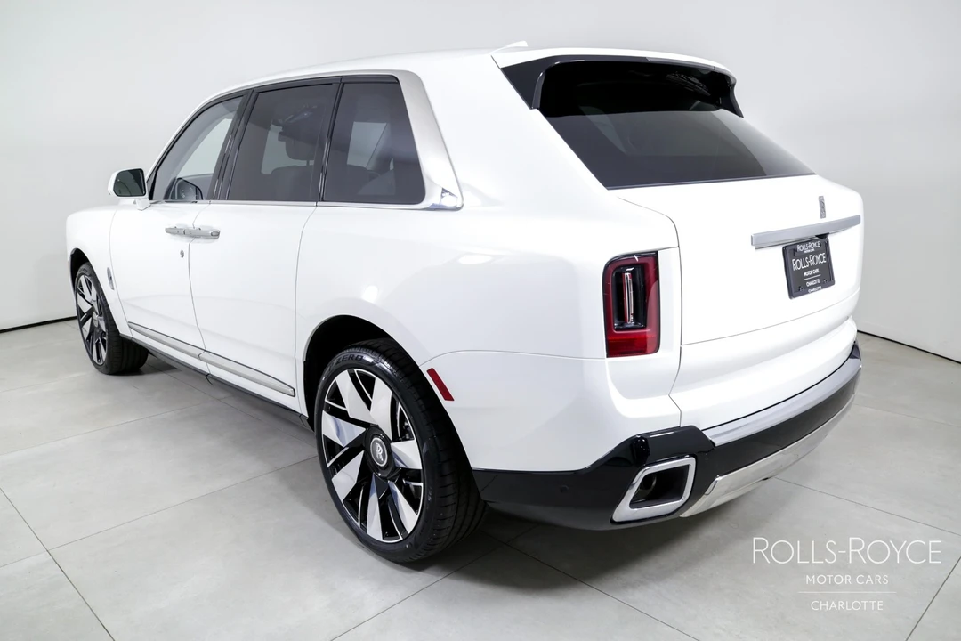 2025 Rolls-Royce Cullinan - Image 8 of 21