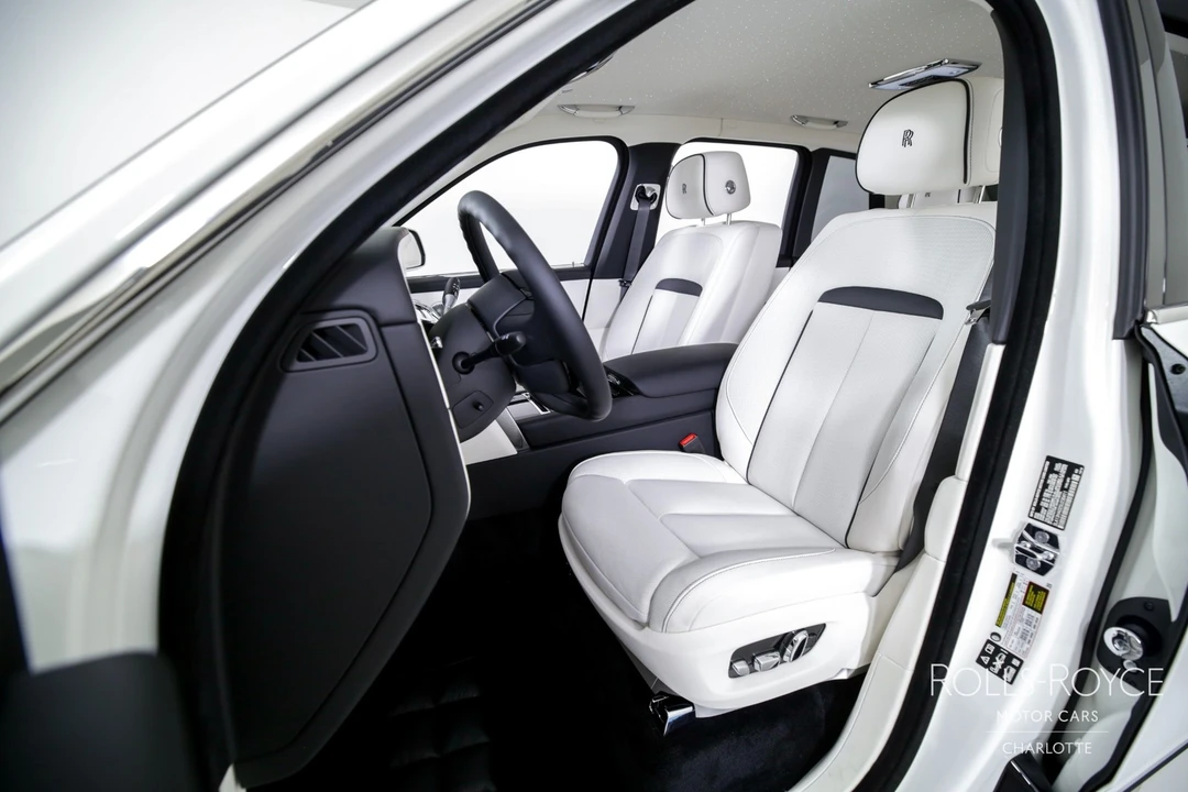 2025 Rolls-Royce Cullinan - Image 13 of 21