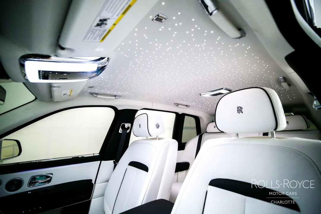 2025 Rolls-Royce Cullinan - Image 12 of 21