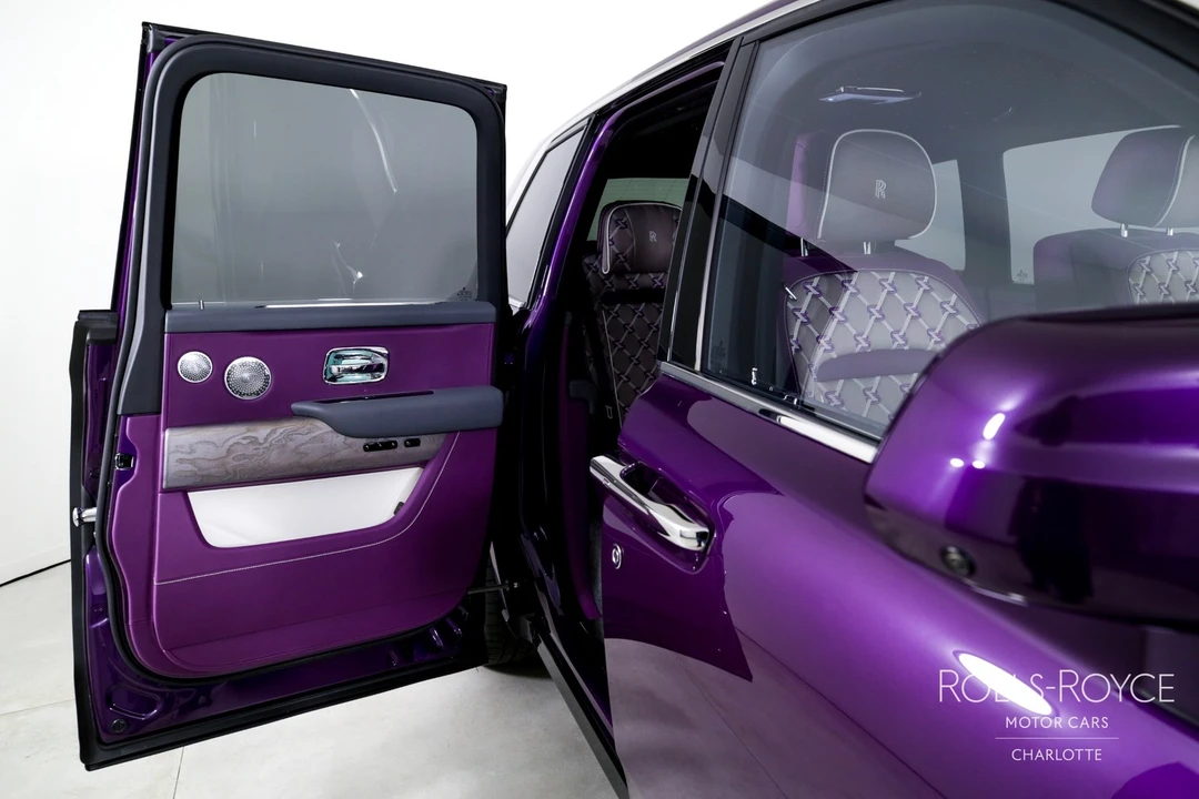 2025 Rolls-Royce Cullinan - Image 29 of 31