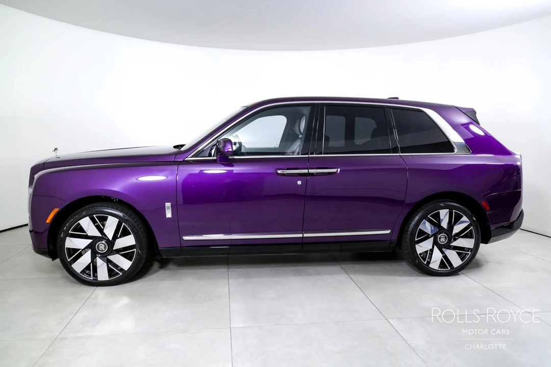 2025 Rolls-Royce Cullinan - Image 3 of 31