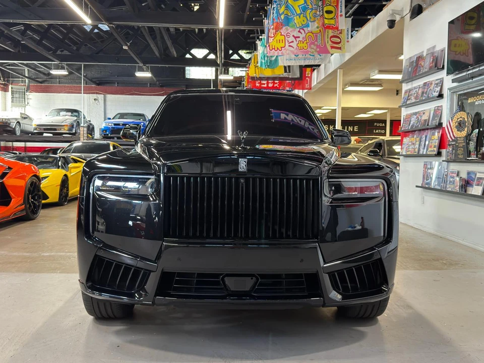2025 Rolls-Royce Cullinan - Image 2 of 31