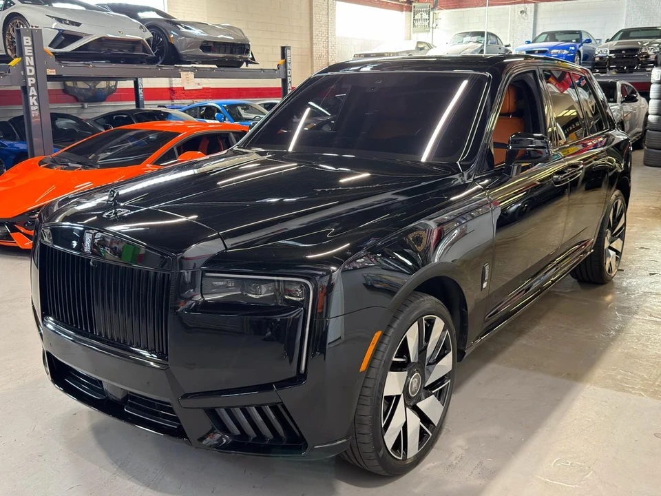 2025 Rolls-Royce Cullinan - Image 9 of 31