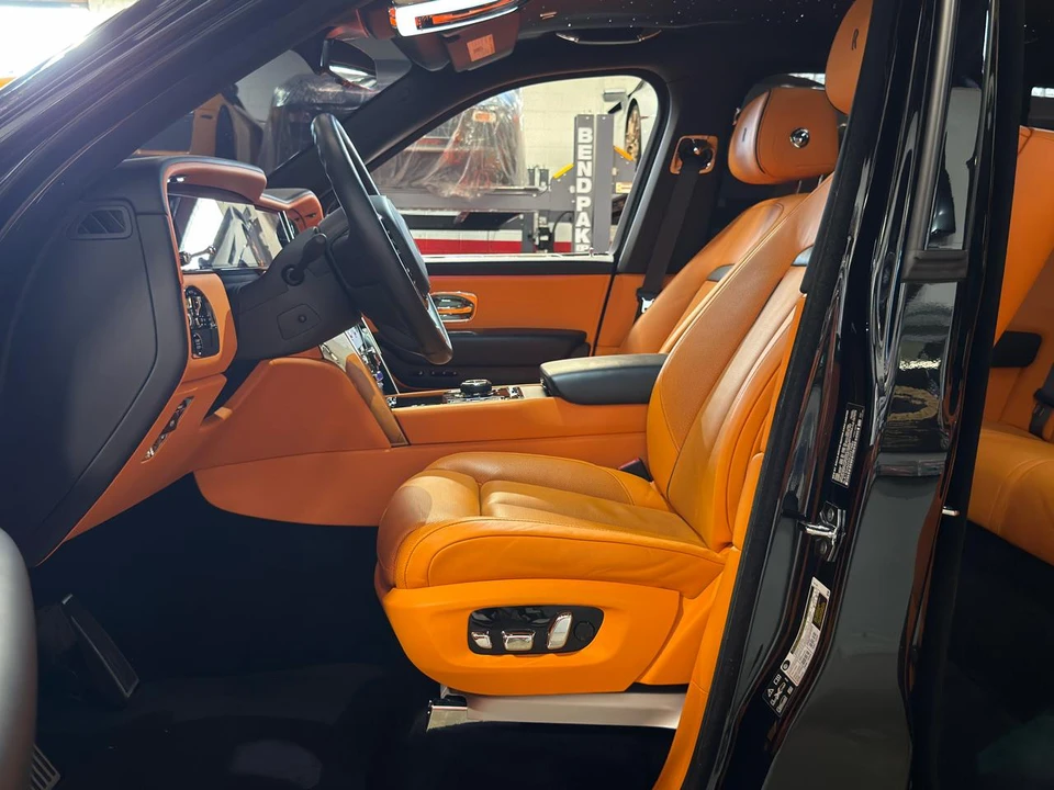 2025 Rolls-Royce Cullinan - Image 12 of 31