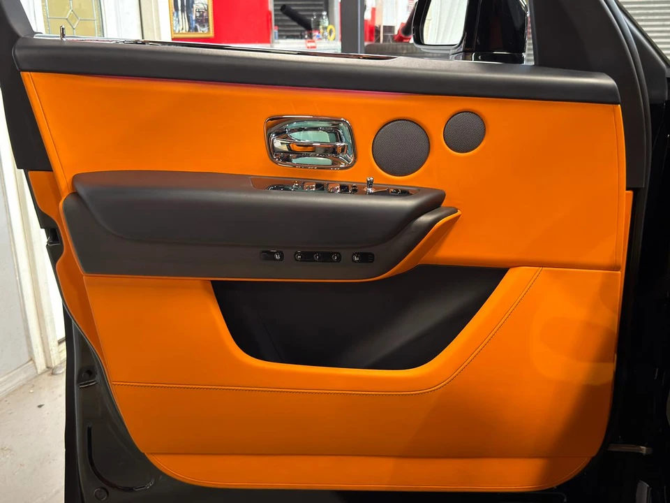 2025 Rolls-Royce Cullinan - Image 14 of 31